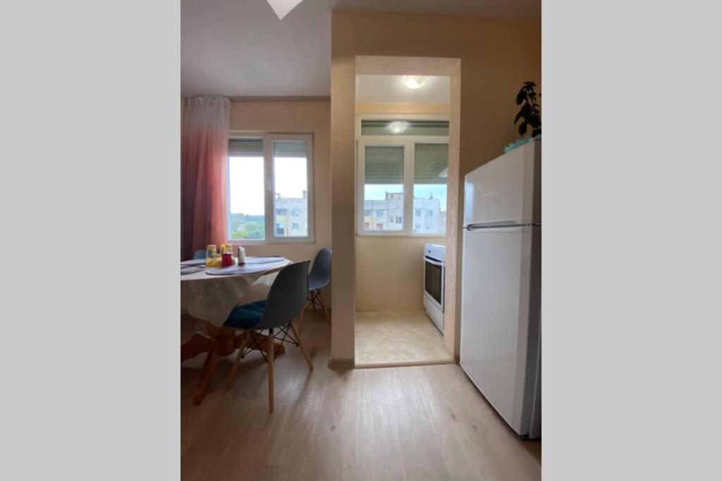 Sunny Apartment By The River ซันดันสกี ภายนอก รูปภาพ